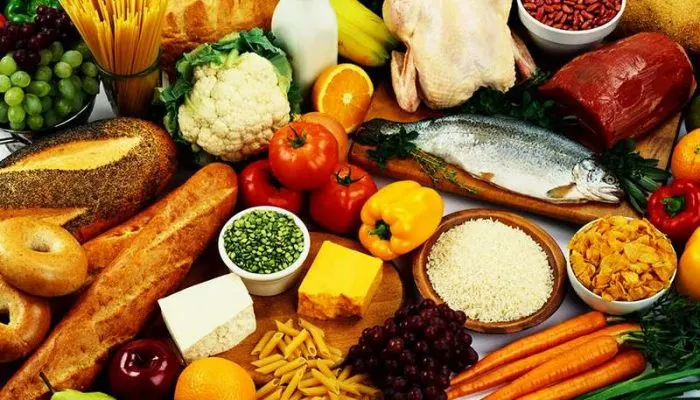 Fresh, frozen, and dry provisions for ship crew